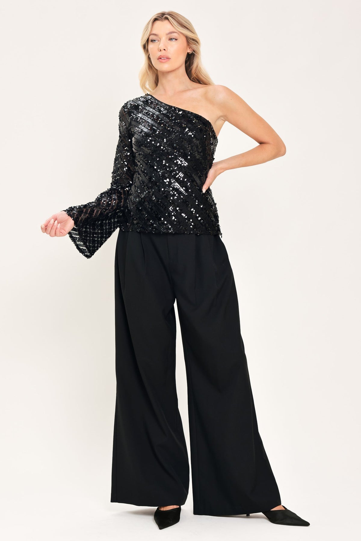 NOIR FOCUS BLACK STATEMENT TOP