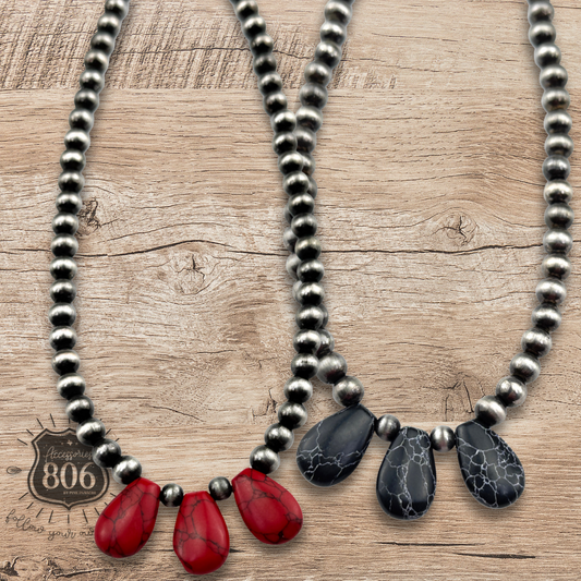 Three stone teardrop necklace