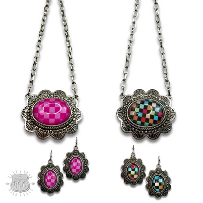 Oval checkerboard scallop shape earring