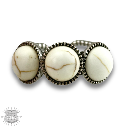 Round stone ring