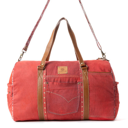 Wildberry Voyager Traveler Bag in Cranberry Smoke