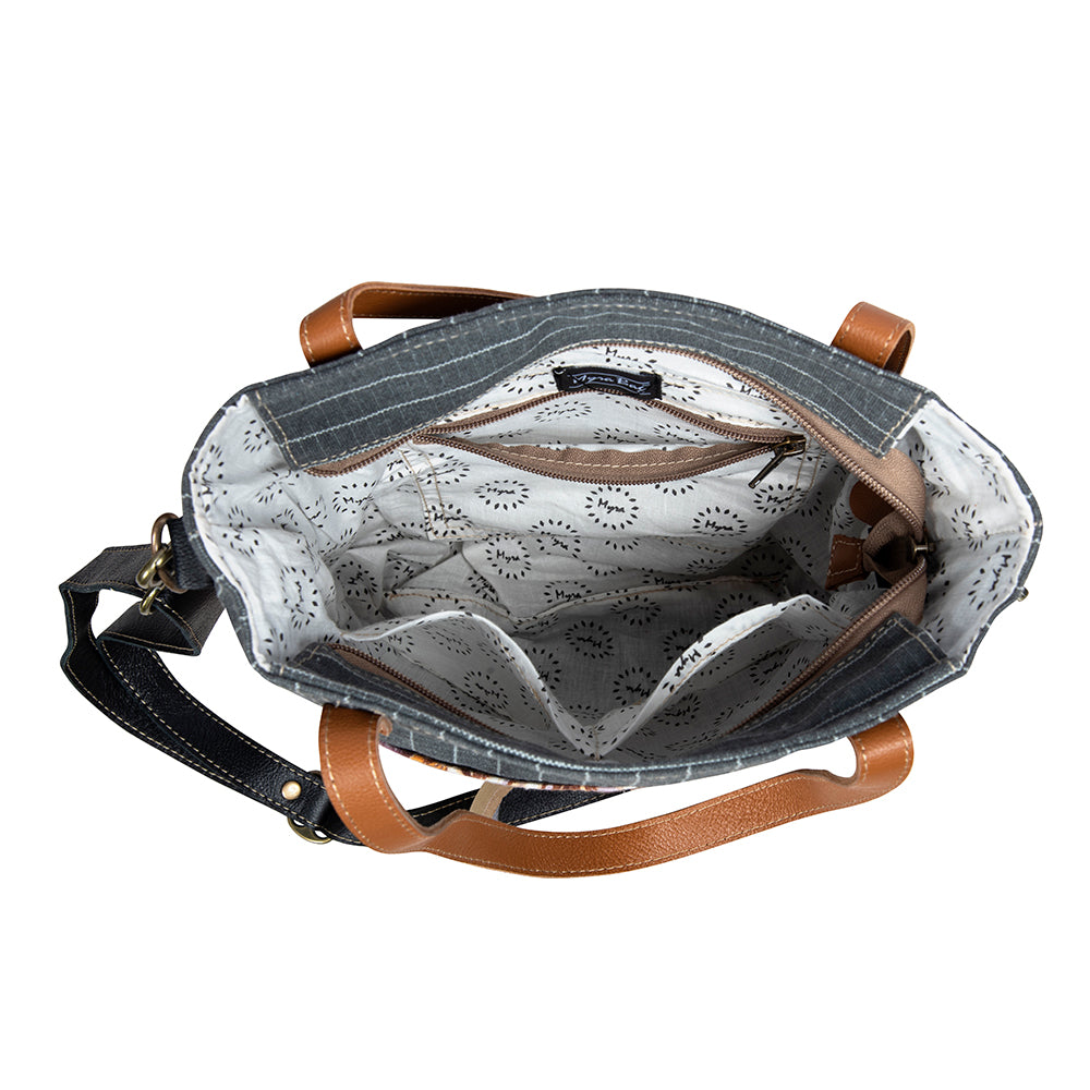 Peonieâ€™s Pleasure Tote Bag