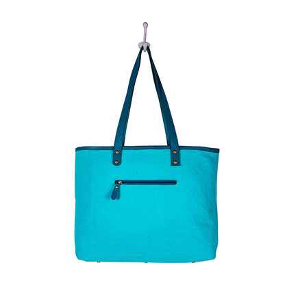 Tonga Ridge Tote Bag In Blue