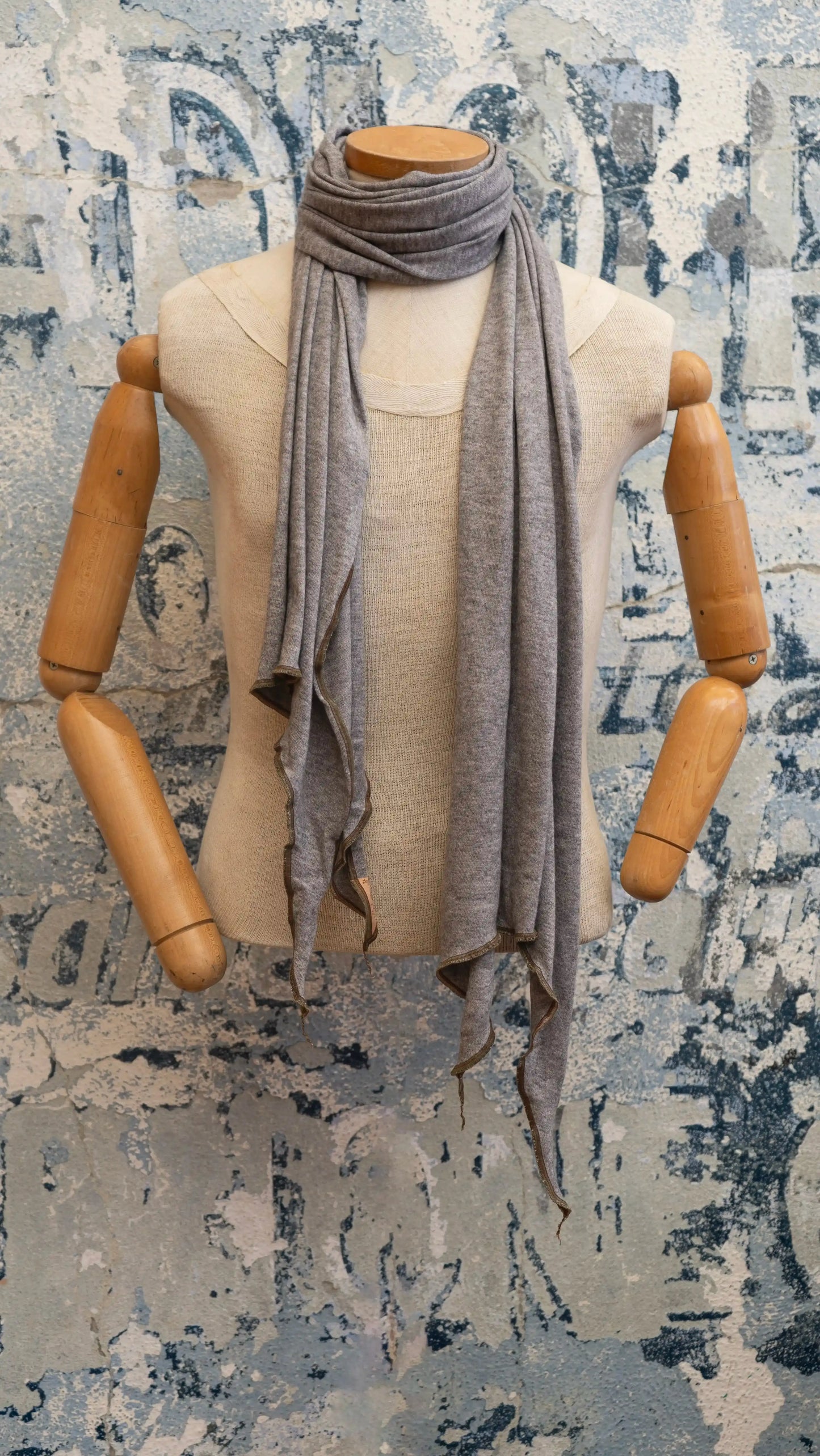 The Traveler Scarf