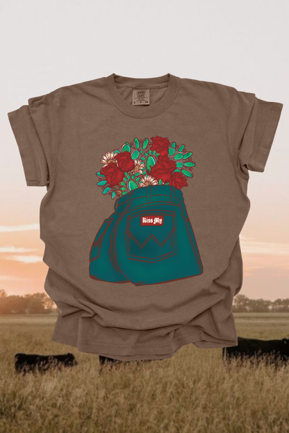 Kiss My Graphic Tee