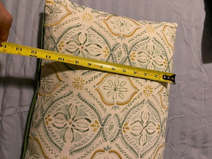 Vintage Damask Patterned Accent Pillow - Elegant Bohemian Throw Cushion