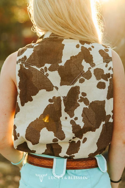 LUCKY & BLESSED Sleeveless Cowhide Print Denim Western Shirt with Pearl Snaps — Brown & Cream - small remains