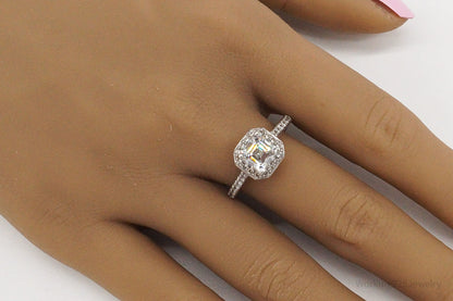 Vintage Cubic Zirconia Sterling Silver Ring Size 9