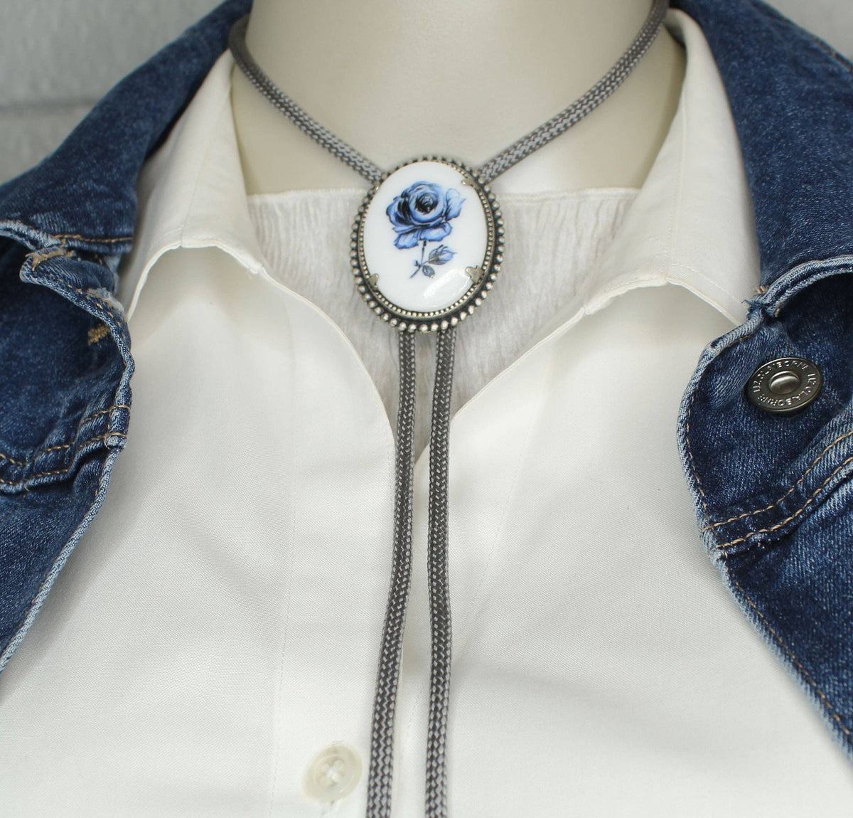 Blue Rose Heirloom Bolo