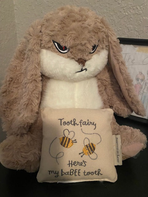 Honeybee "baBEE" Tooth Fairy Pillow by Primitives by Kathy