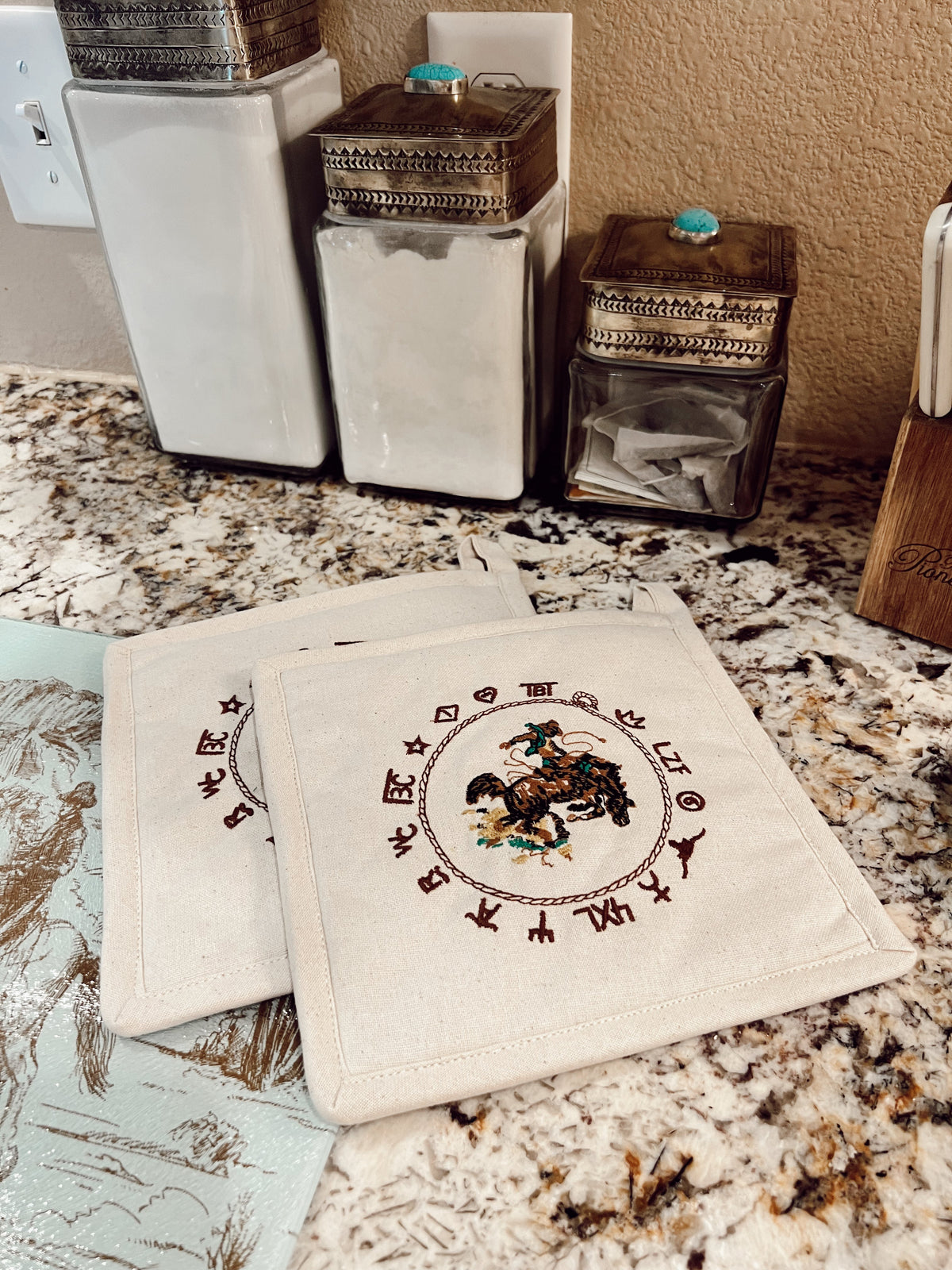 The Bronc Pot Holder Set