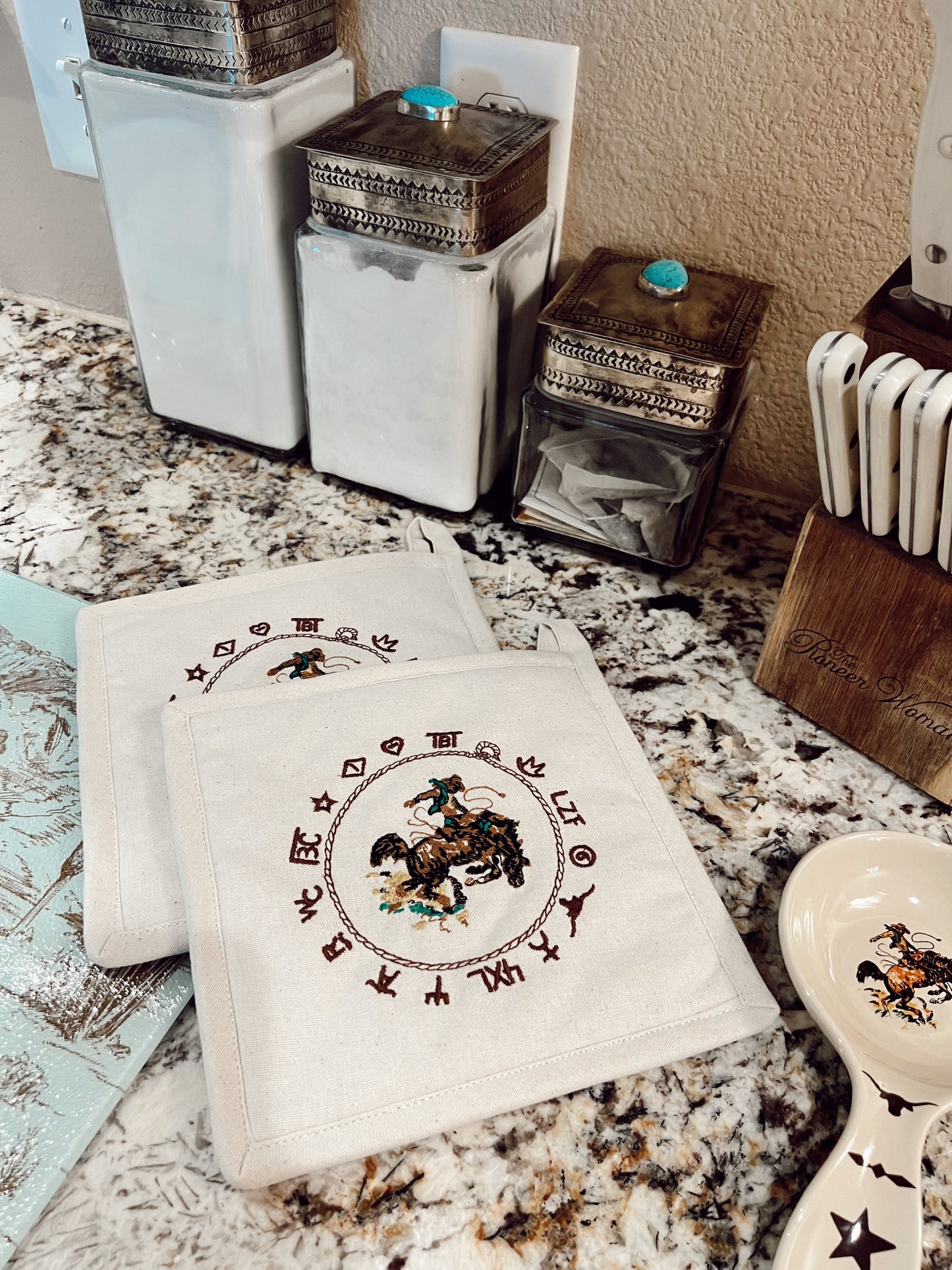 The Bronc Pot Holder Set