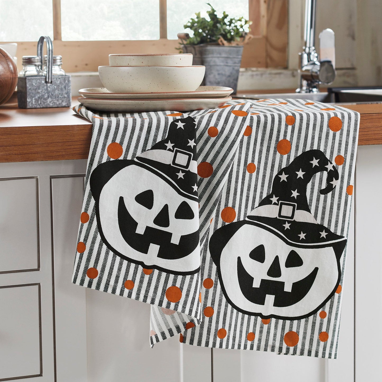 Whimsical Jack-o'-Lantern Halloween Kitchen Towels – Set of 2 Fall Tea Towels