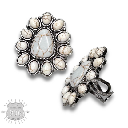 Triangle stone flower ring - LC